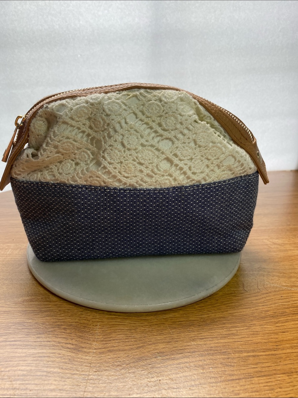 Merona Zippered Makeup Pouch Blue with Lace Overlay on Top Cotton Shell 3X6X7 in